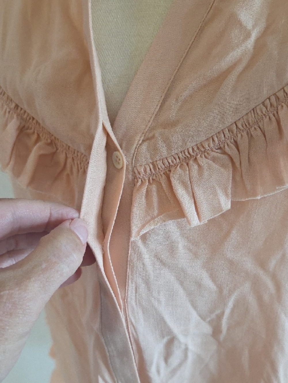 PAIGE Blush Pink Ruffle-Front Long Sleeve With Angled Ruffle Blouse Size Lg NWT - Picture 10 of 14